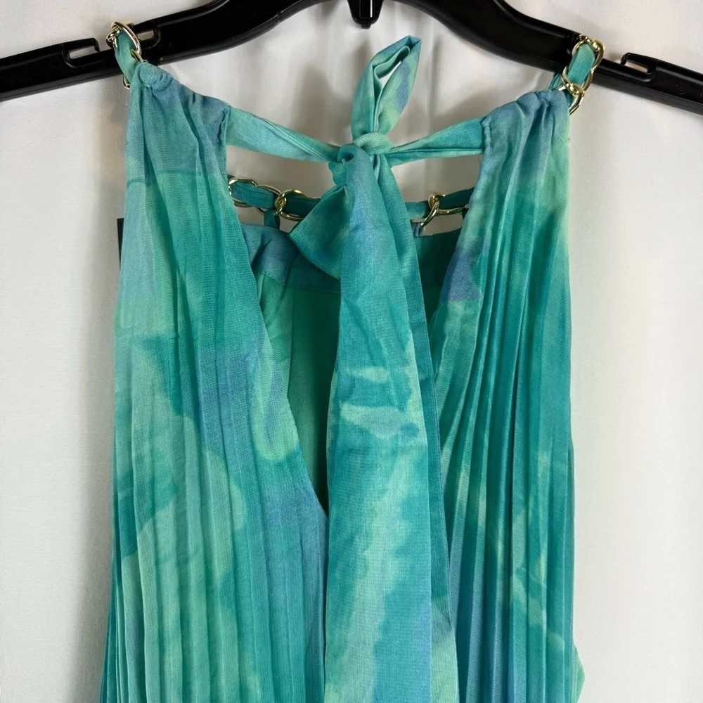 NWT Miss Avenue Vibrant  Green Maxi halter neck Dress size:M